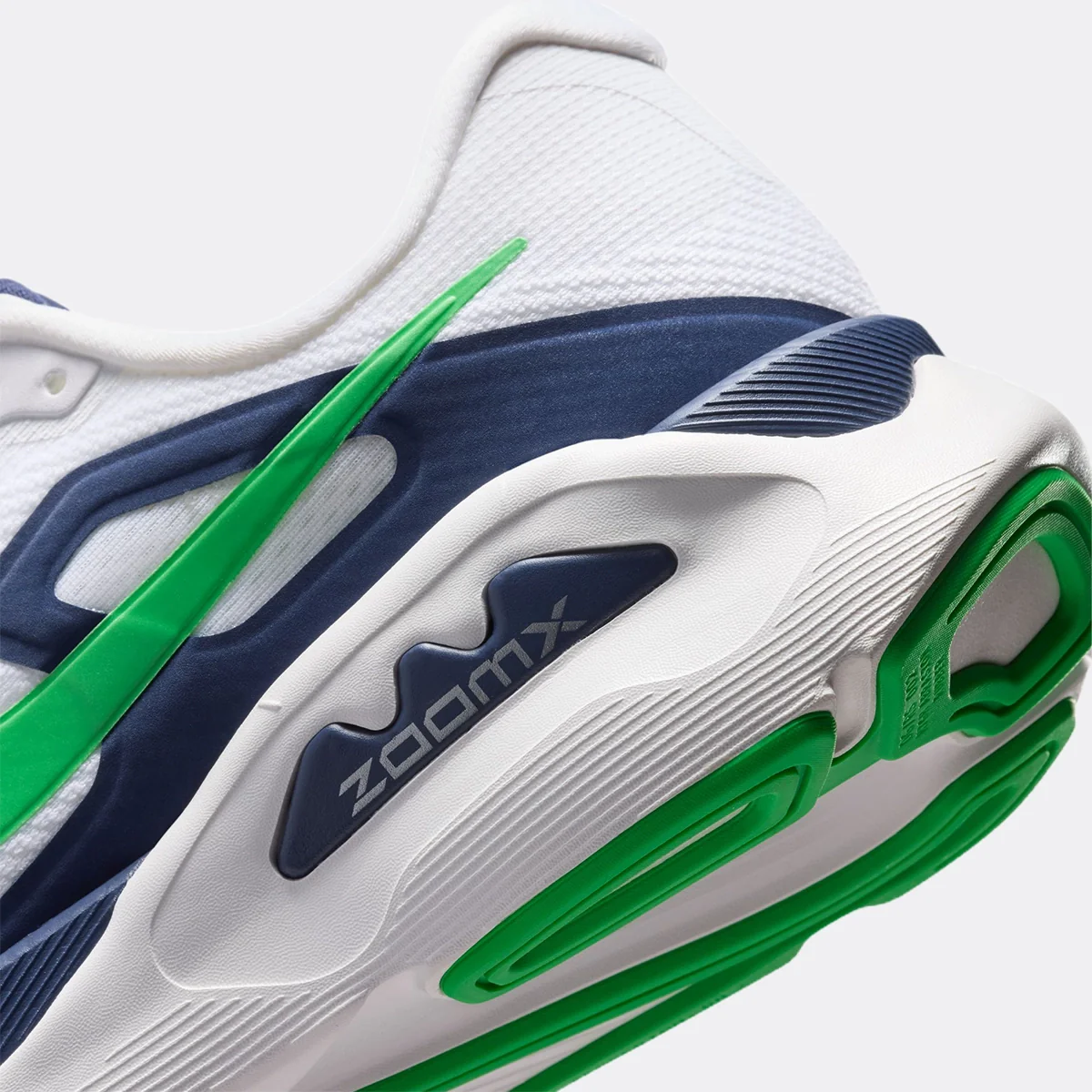 Nike Structure Plus - Image 25