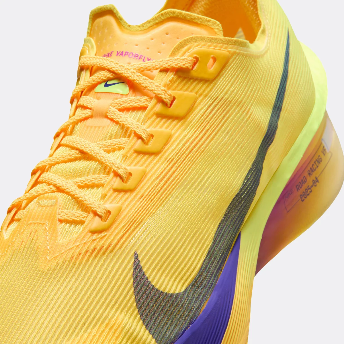 Nike Vaporfly 4 - Image 11