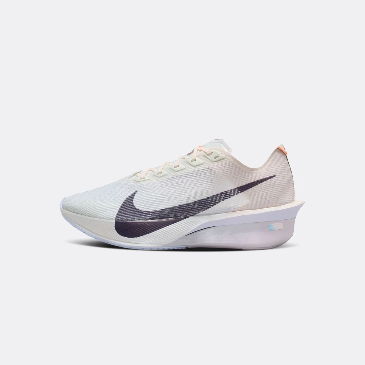 Nike Vaporfly 4 - Image 12