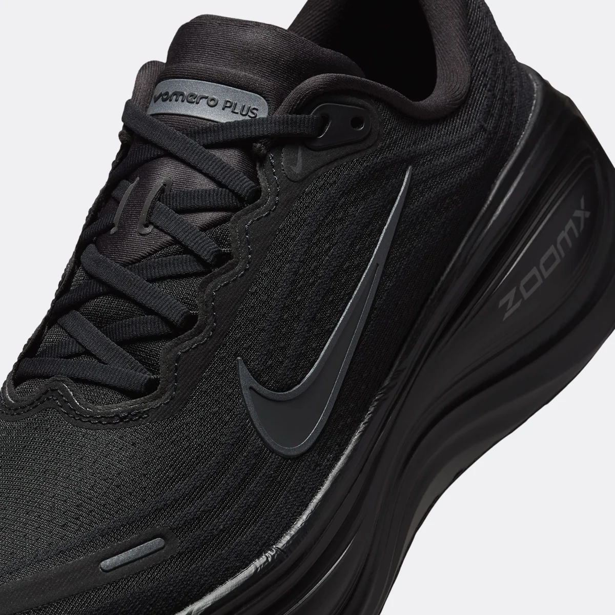 Nike Vomero Plus - Image 35