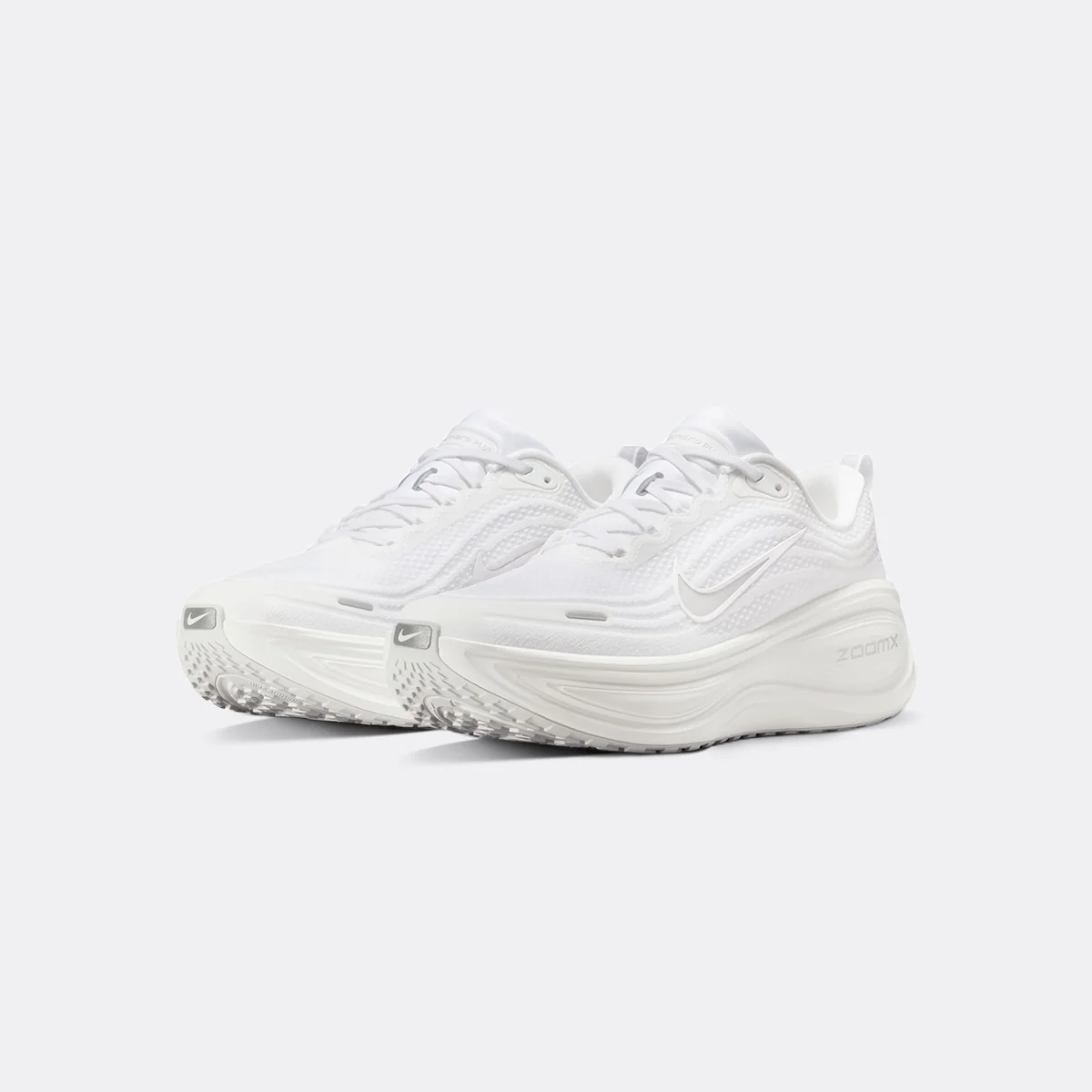 Nike Vomero Plus - Image 47