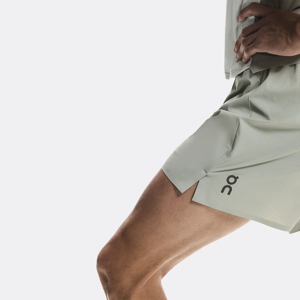 On 5' Performance Shorts - Image 4
