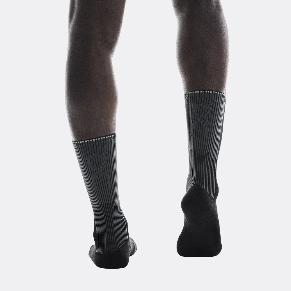 On Performance Run Sock High - Image 3