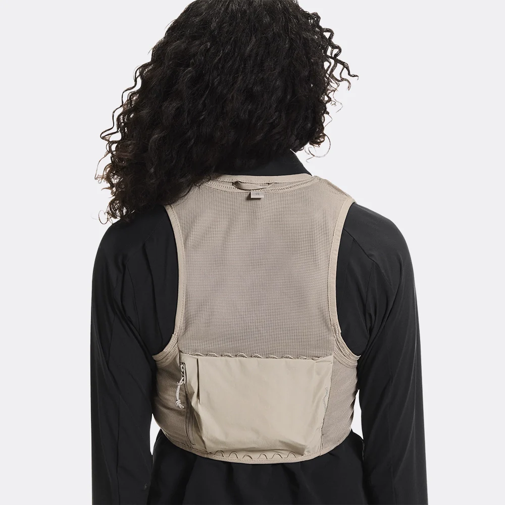 On Ultra Vest Pro Unisex - Image 12