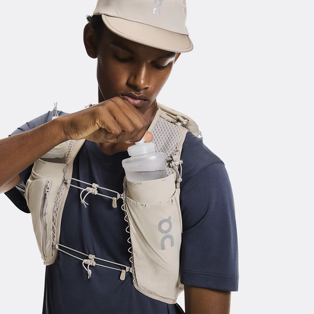 On Ultra Vest Pro Unisex - Image 13